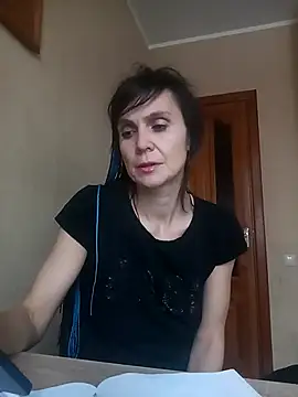 Snapshot of Francenia_lolis chatting on November 2025 07:19:01 AM Francenia lolis online show from November 2025 07:19:01 AM