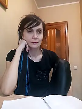 Snapshot of Francenia_lolis chatting on November 2025 07:22:01 AM Francenia lolis online show from November 2025 07:22:01 AM