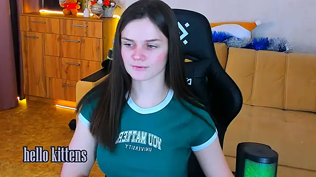 Lora Cain online show from December 2024 03:47:02 PM