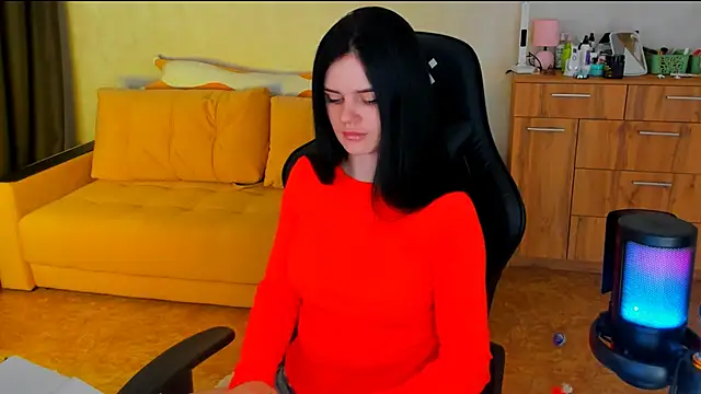 Lora Cain online show from March 2025 03:38:02 PM