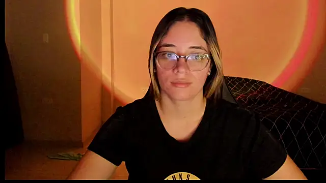Snapshot of atenas_05_ chatting on October 2025 09:34:02 AM atenas 05 online show from October 2025 09:34:02 AM