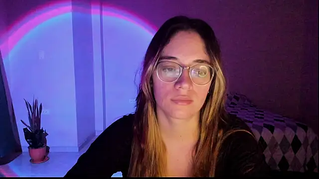 atenas 05  online show from November 2025 09:31:01 AM