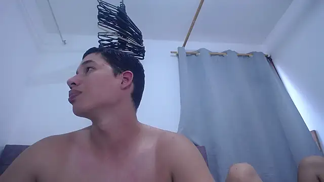 Snapshot of CoupleLatinn chatting on July 2026 10:26:02 PM CoupleLatinn online show from July 2026 10:26:02 PM