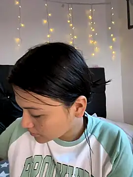 alisson carolina73 online show from November 2025 10:09:02 PM