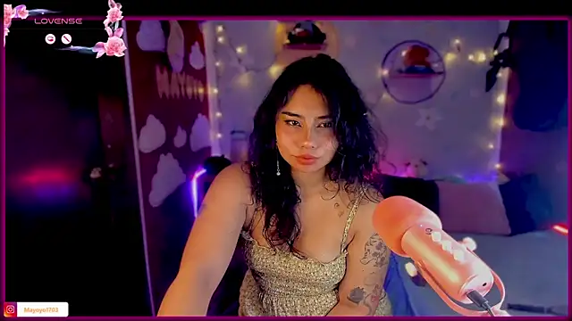 kiki cavilll online show from September 2025 03:01:02 PM