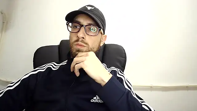 mikealcorleone online show from December 2024 09:06:02 PM