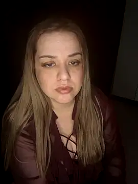 Snapshot of cansuozell chatting on November 2025 04:06:02 PM cansuozell online show from November 2025 04:06:02 PM