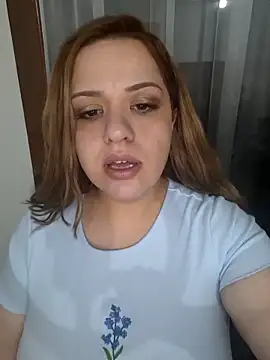 Snapshot of cansuozell chatting on November 2025 07:56:02 PM cansuozell online show from November 2025 07:56:02 PM