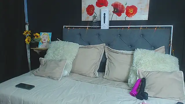 Snapshot of dulce_celeste15 chatting on December 2024 10:33:02 PM dulce celeste15 online show from December 2024 10:33:02 PM