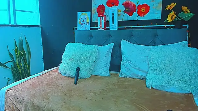 Snapshot of dulce_celeste15 chatting on January 2025 07:52:01 PM dulce celeste15 online show from January 2025 07:52:01 PM