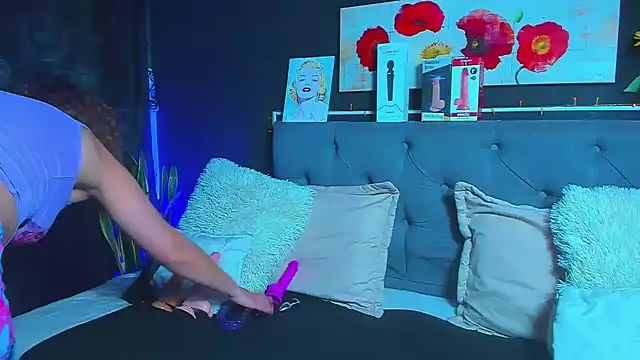 Snapshot of dulce_celeste15 chatting on February 2025 10:13:02 AM dulce celeste15 online show from February 2025 10:13:02 AM