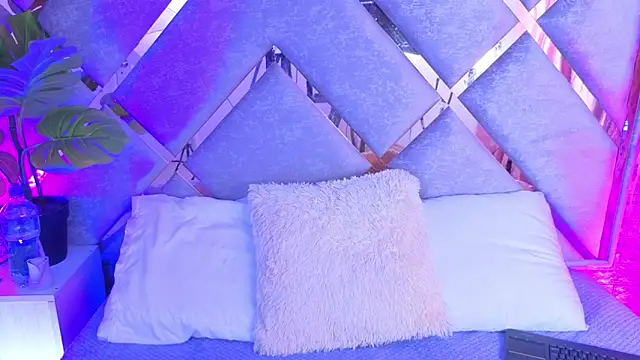 paulette dupont online show from April 2026 03:40:02 AM