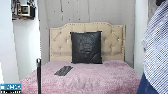 CataFox  online show from March 2025 01:50:02 AM