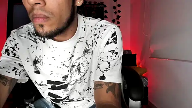 Snapshot of mikee_scooth chatting on September 2025 11:04:02 PM mikee scooth online show from September 2025 11:04:02 PM