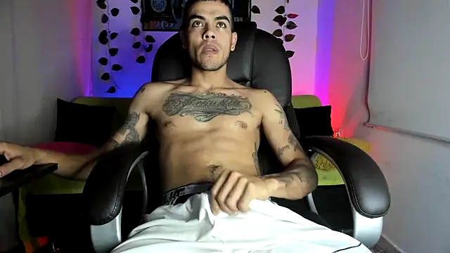 Snapshot of mikee_scooth chatting on September 2025 11:53:01 PM mikee scooth online show from September 2025 11:53:01 PM