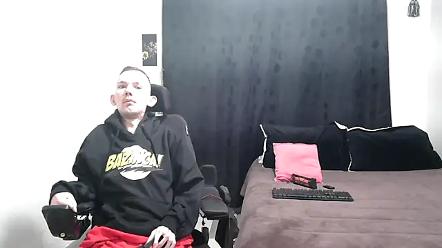 Sophia and Thomas online show from January 2025 12:33:01 PM