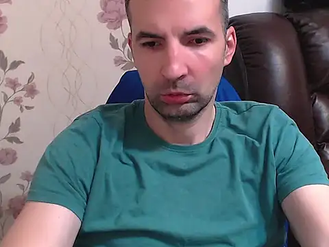Snapshot of Leo_1617 chatting on May 2026 10:12:02 AM Leo 1617 online show from May 2026 10:12:02 AM