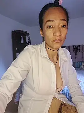 Snapshot of SamaraMartinez chatting on June 2026 01:17:02 PM SamaraMartinez online show from June 2026 01:17:02 PM