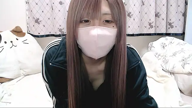  hiyor  online show from December 2025 06:04:02 PM