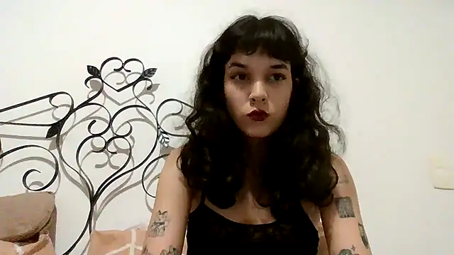 kimmykink online show from October 2025 11:49:01 PM