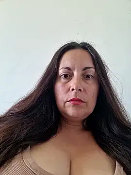 Snapshot of SelieAlMio chatting on May 2026 11:28:01 AM SelieAlMio online show from May 2026 11:28:01 AM