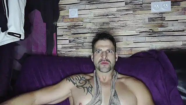 XxBigboybandxX online show from January 2025 09:13:01 PM