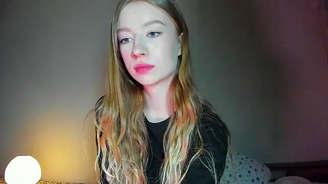 minidivaa  online show from April 2026 09:31:01 PM