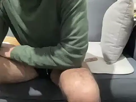 4small4inchlol online show from March 2025 01:19:01 AM