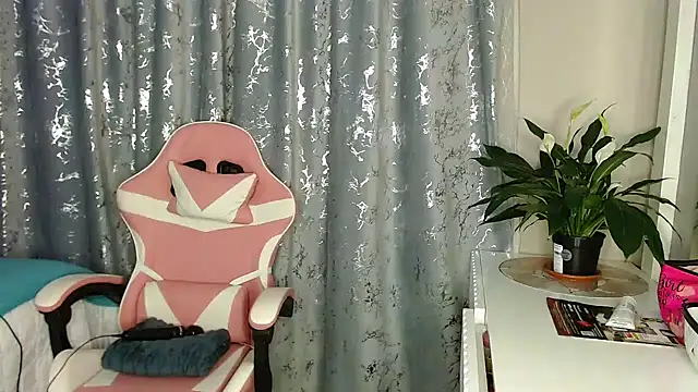 MissBigNipples online show from July 2026 03:01:01 AM