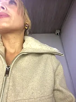 alicev kitty online show from October 2025 12:49:01 PM