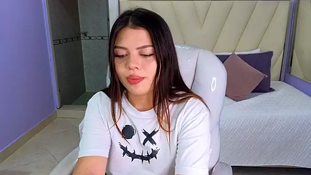 Snapshot of Sexy_paradise18_ chatting on March 2025 04:04:01 AM Sexy paradise18 online show from March 2025 04:04:01 AM