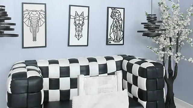 SARAFOXX  online show from January 2025 11:43:02 AM