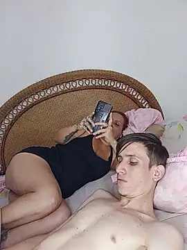 Milfvalesk online show from February 2025 06:20:02 PM