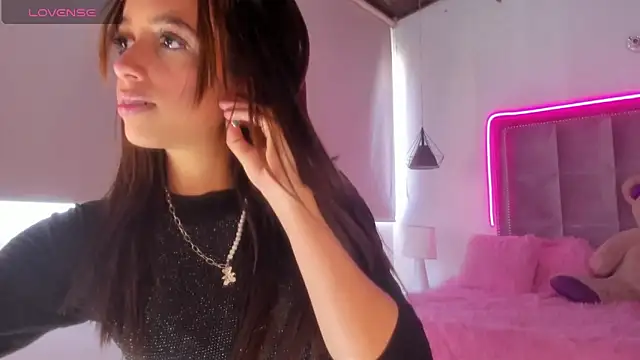 Snapshot of Melody_Ds chatting on January 2025 08:38:02 PM Melody Ds online show from January 2025 08:38:02 PM