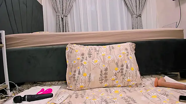 wowsquirtx online show from February 2025 03:20:01 AM