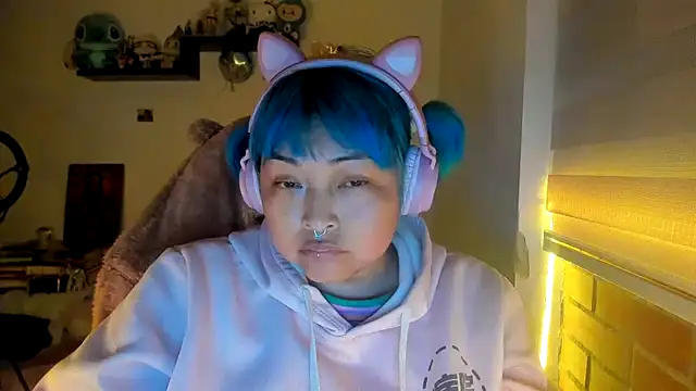 Shaddycute  online show from January 2026 01:33:01 AM