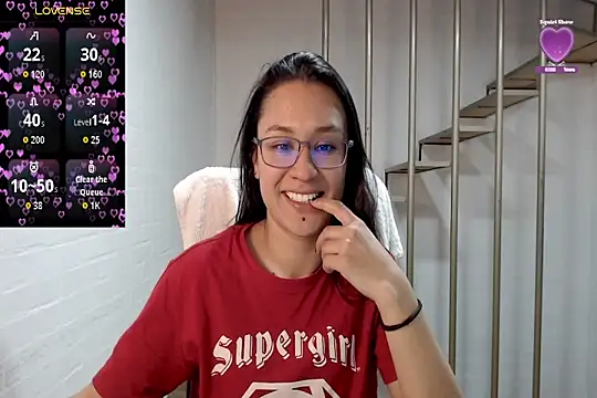 Jessie Desire online show from October 2025 04:01:02 AM