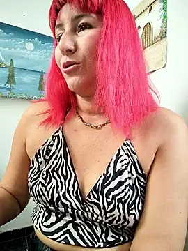 Snapshot of florecita9 chatting on June 2026 05:25:01 PM florecita9 online show from June 2026 05:25:01 PM