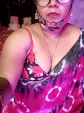 ella mariya online show from December 2024 08:01:02 PM