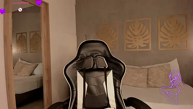 caro03x online show from April 2026 02:06:01 AM