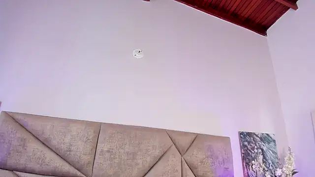 Salomesimos1 online show from February 2025 04:25:01 PM