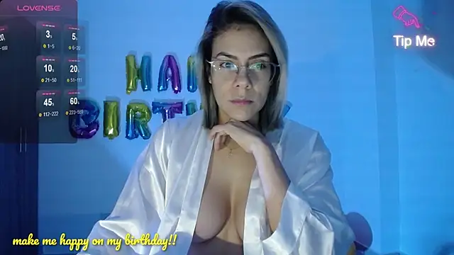 Snapshot of candydowson1 chatting on December 2024 10:43:01 AM candydowson1 online show from December 2024 10:43:01 AM