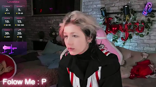 Alex Howell online show from March 2025 08:40:01 PM