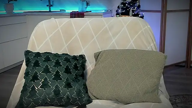 Snapshot of Devilina_V chatting on December 2024 06:12:02 AM Devilina V online show from December 2024 06:12:02 AM