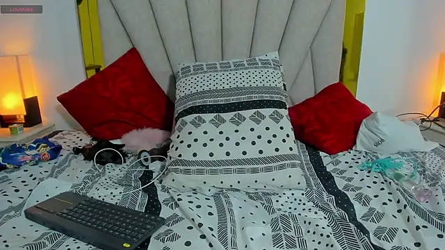 vahiolet fuentes online show from December 2024 09:18:02 AM