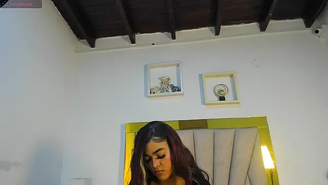 vahiolet fuentes online show from March 2026 03:00:01 AM