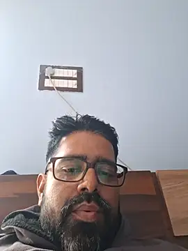 Snapshot of bewolf_17 chatting on January 2025 10:27:02 AM bewolf 17 online show from January 2025 10:27:02 AM