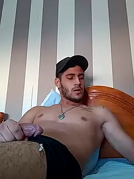 Snapshot of Cum_076 chatting on December 2024 03:33:02 PM Cum 076 online show from December 2024 03:33:02 PM