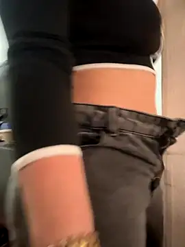 karenlennox1 online show from November 2025 08:58:01 PM