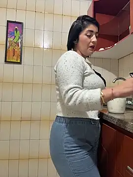 karenlennox1 online show from April 2026 10:47:01 PM